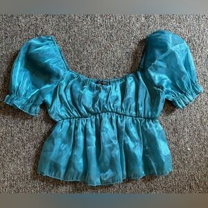 Thirty Thirty size small puff sleeve crop top